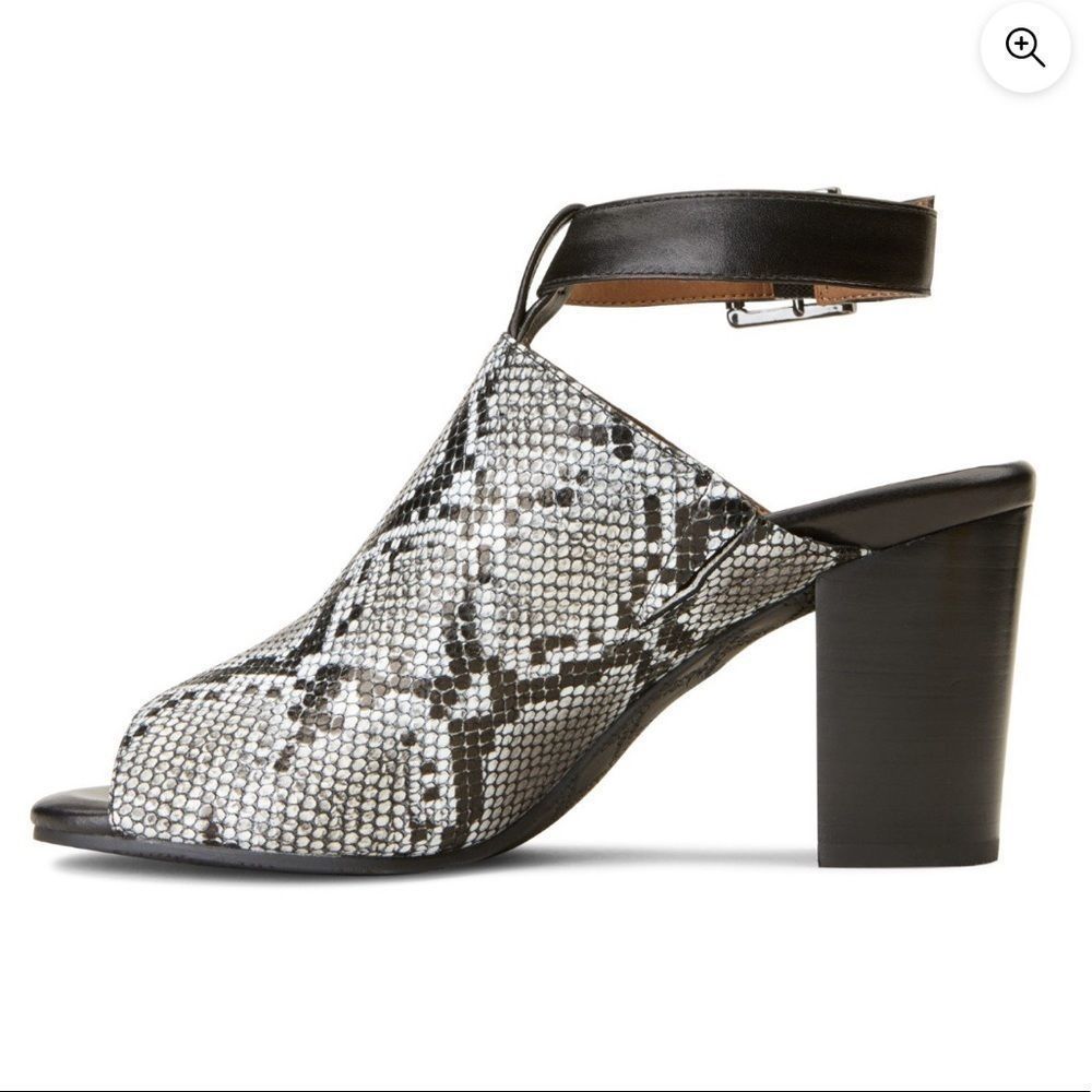 NEW IN BOX! Vionic Kaia Peep Toe Ankle Strap Leather Heel Sandals - Snakeskin - Picture 2 of 11